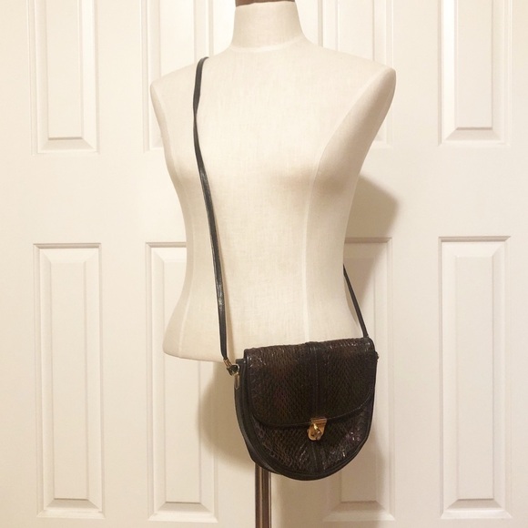 Vintage dark brown snakeskin crossbody bag. - Picture 9 of 9